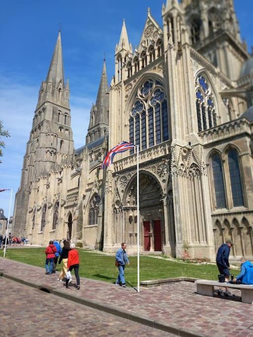 Le Petit Bayeusain Bayeux Exterior photo